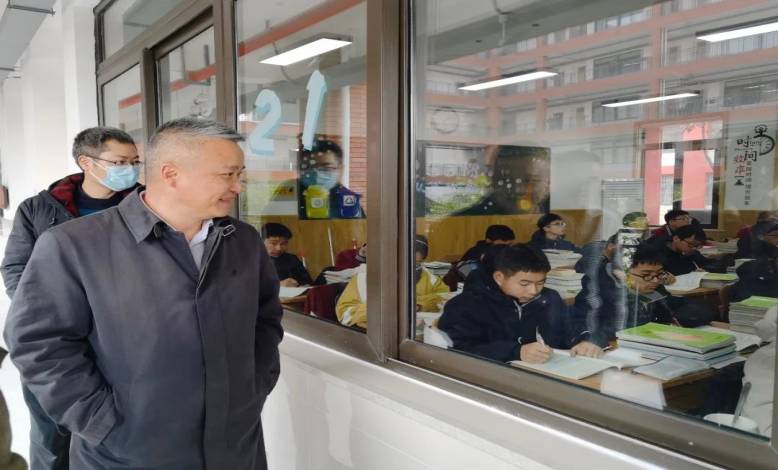 副市长程刚到芜湖海亮实验学校考察调研